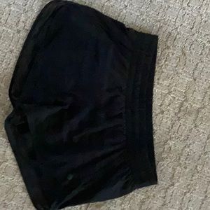 Athleta mesh racer run short 4” size S